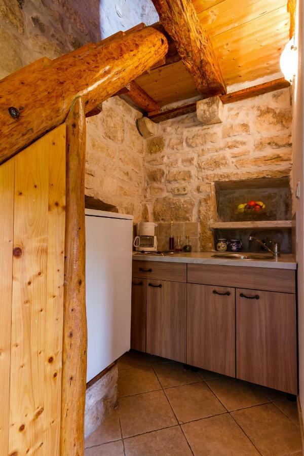 Zrnovo Old Small Stone House מראה חיצוני תמונה